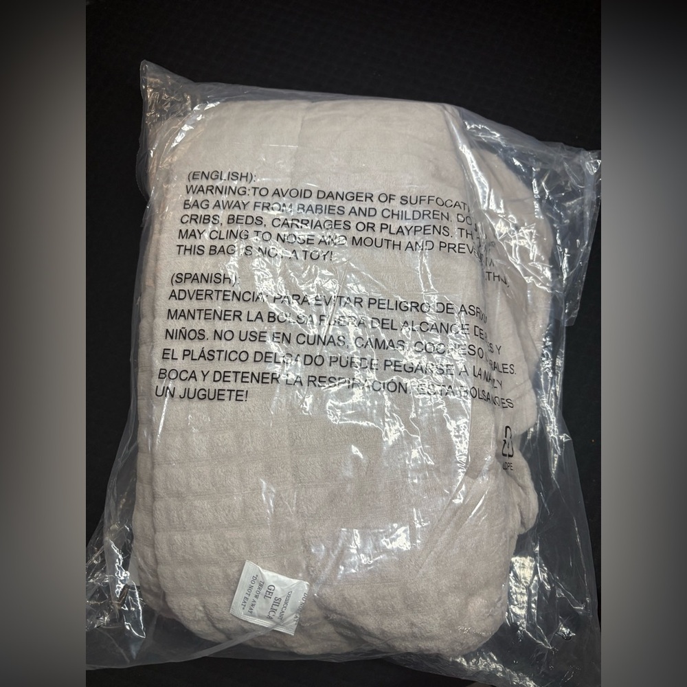 Ulta Beauty Collection Robe - Picture 2 of 5